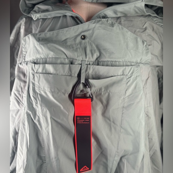 Adidas CITY ESCAPE PREMIUM WINDBREAKER mens M new w/ tags - Picture 5 of 10